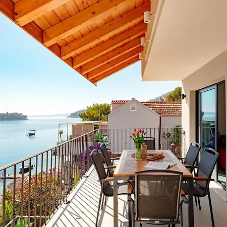 Beachfront Marija - Karbuni