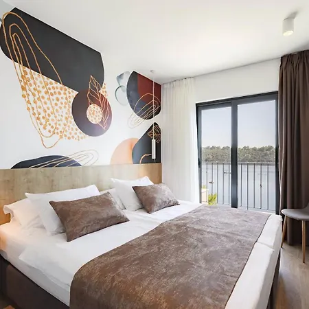 Villa Beachfront Marija - Karbuni