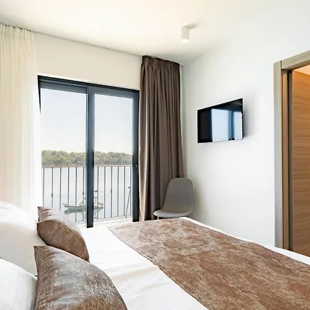 Beachfront Marija - Karbuni *