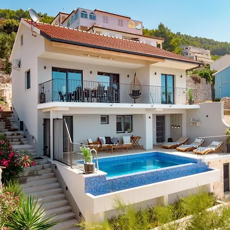 Beachfront Marija - Karbuni