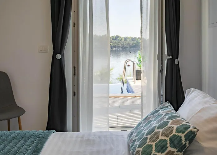 Beachfront Marija - Karbuni * Blato (Korcula)