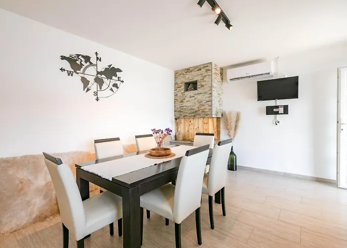 Beachfront Marija - Karbuni 빌라