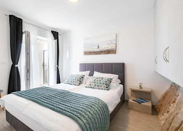 Beachfront Marija - Karbuni *